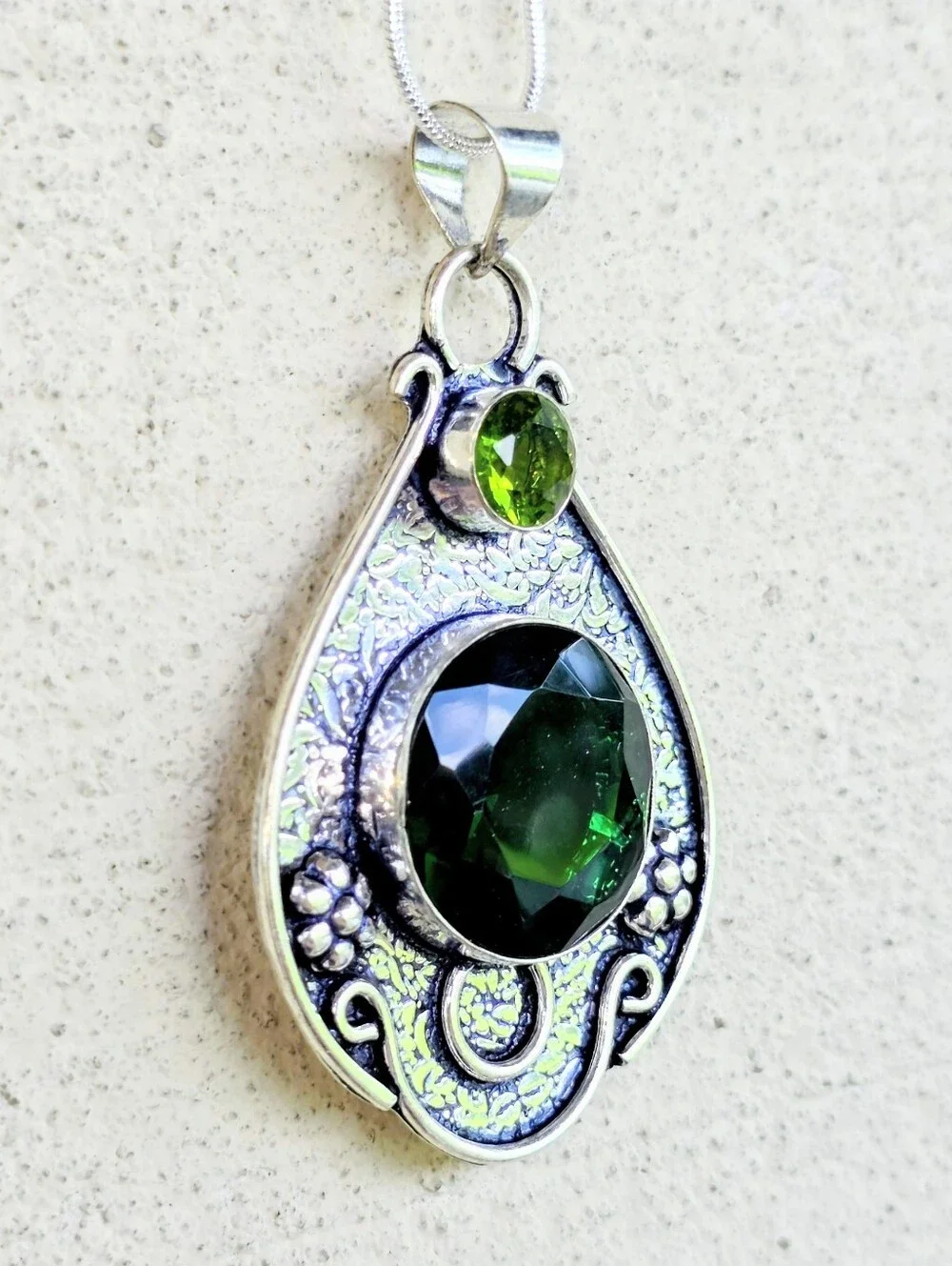 Chrome Diopside & Periodot Pendant Necklace In 925 Sterling Silver (2.5